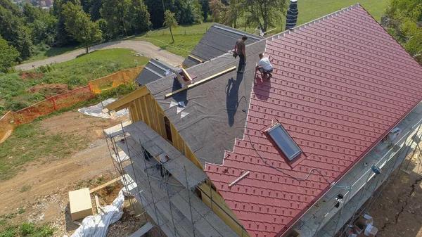 Fast and Efficient Roofing Services for Emergency Repairs