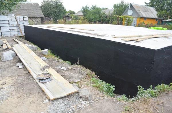 How to Choose the Right Missouri Foundation Waterproofing Company