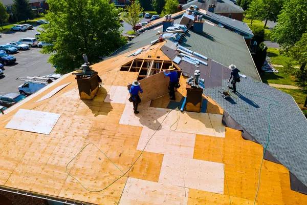 Smart Homeowners Invest in Roofing Maintenance Services Early