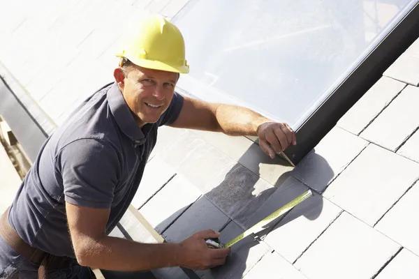 Top Reasons to Search for a Reliable Roofing Contractor Near Me