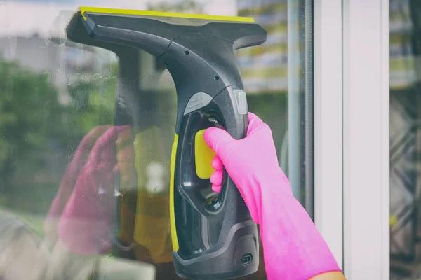 Fresh and Clear Windows Across Orem